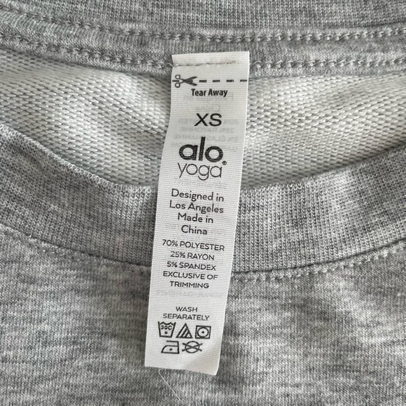 ALO Yoga Grey Dreamy Crop Sport Top - Picture 4 of 7